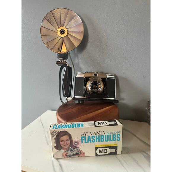 Agfa Solinette Camera Heiland Tilt-A-Mite Flash + Sylvania M3 Bulbs Boxed - Picture 4 of 16